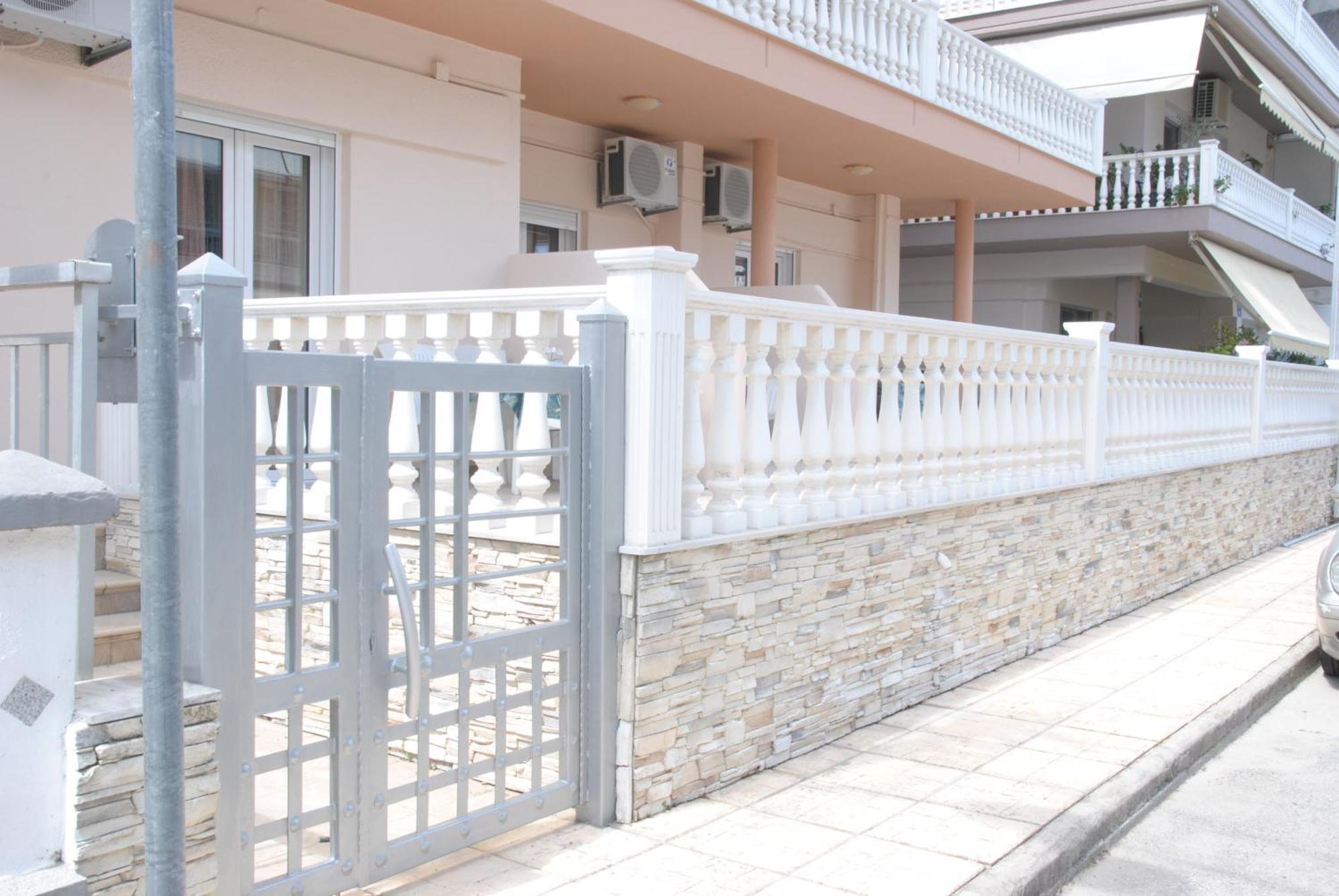 Light Blue Paralia Apartments Esterno foto